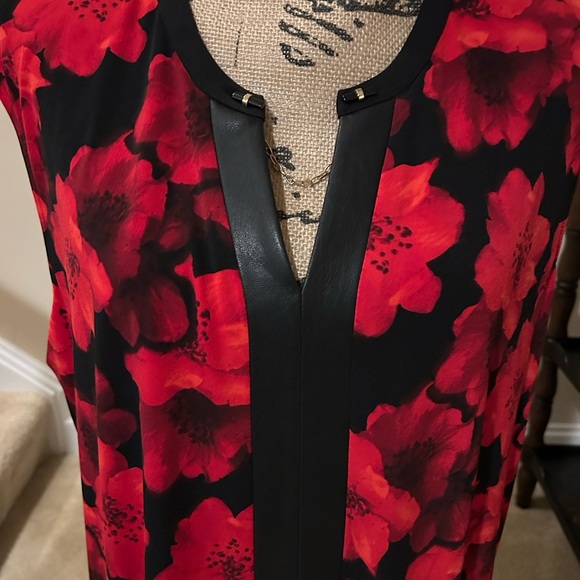 Calvin Klein Red Floral Blouse - Picture 2 of 8